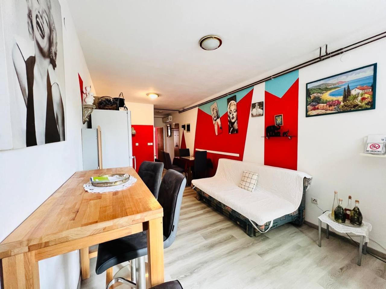 Mira Apartment Pula Ngoại thất bức ảnh