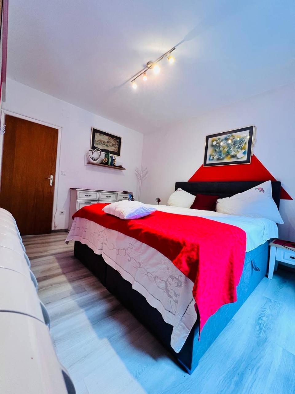 Mira Apartment Pula Ngoại thất bức ảnh