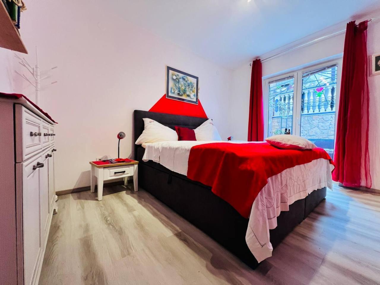 Mira Apartment Pula Ngoại thất bức ảnh