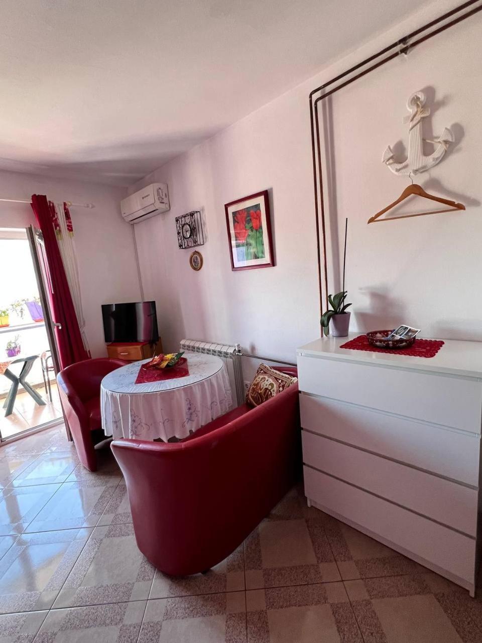 Mira Apartment Pula Ngoại thất bức ảnh